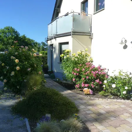 Apartment 1 Mittendrin *